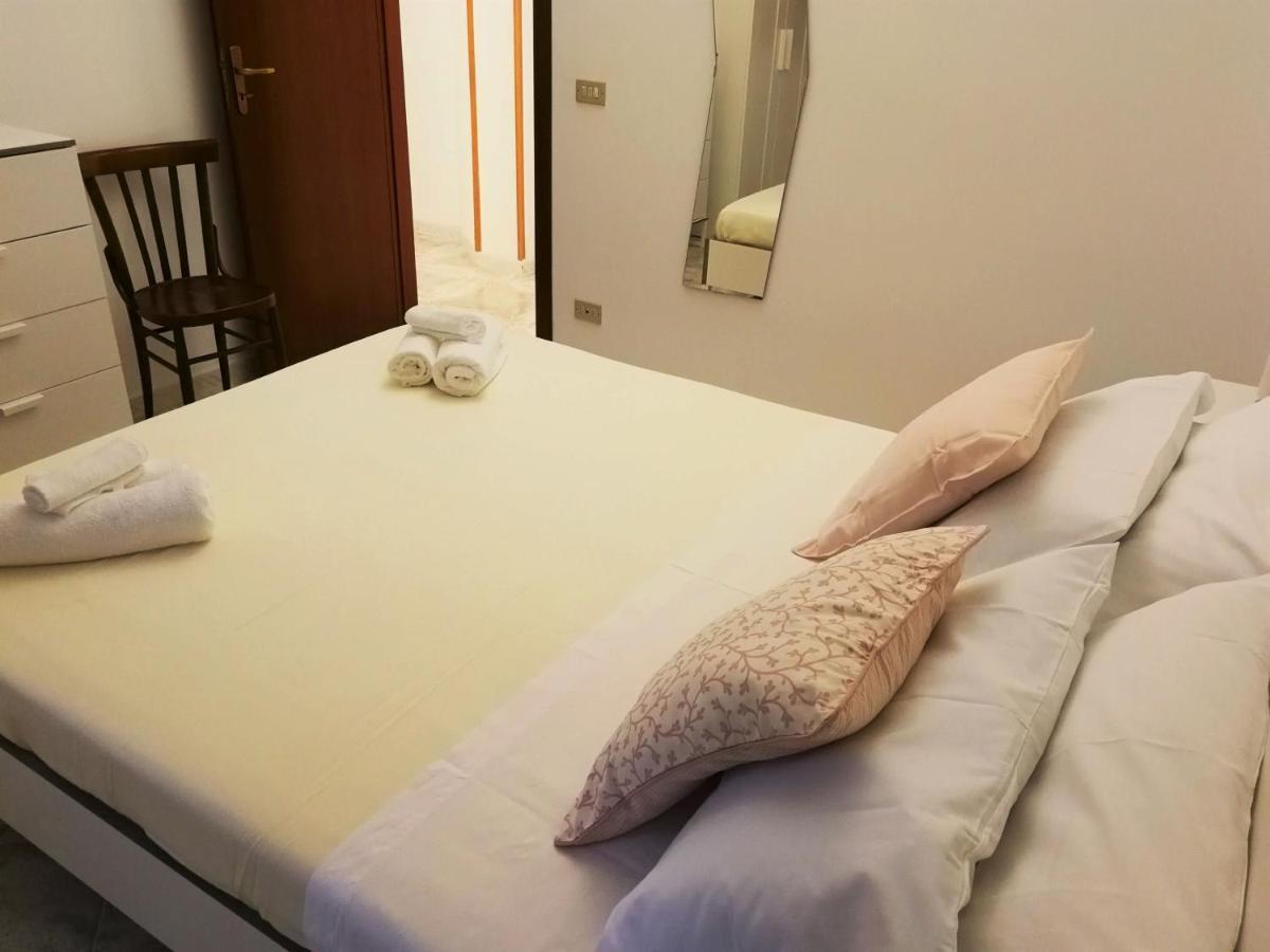 Villa La Plaja チェファル エクステリア 写真